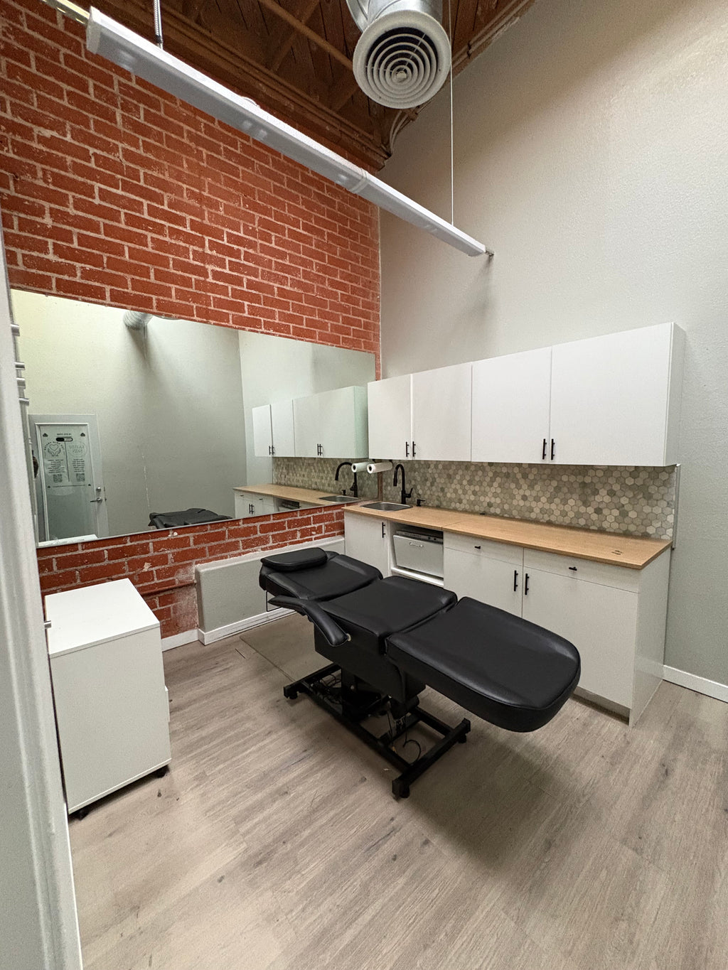 Esthetician Suite