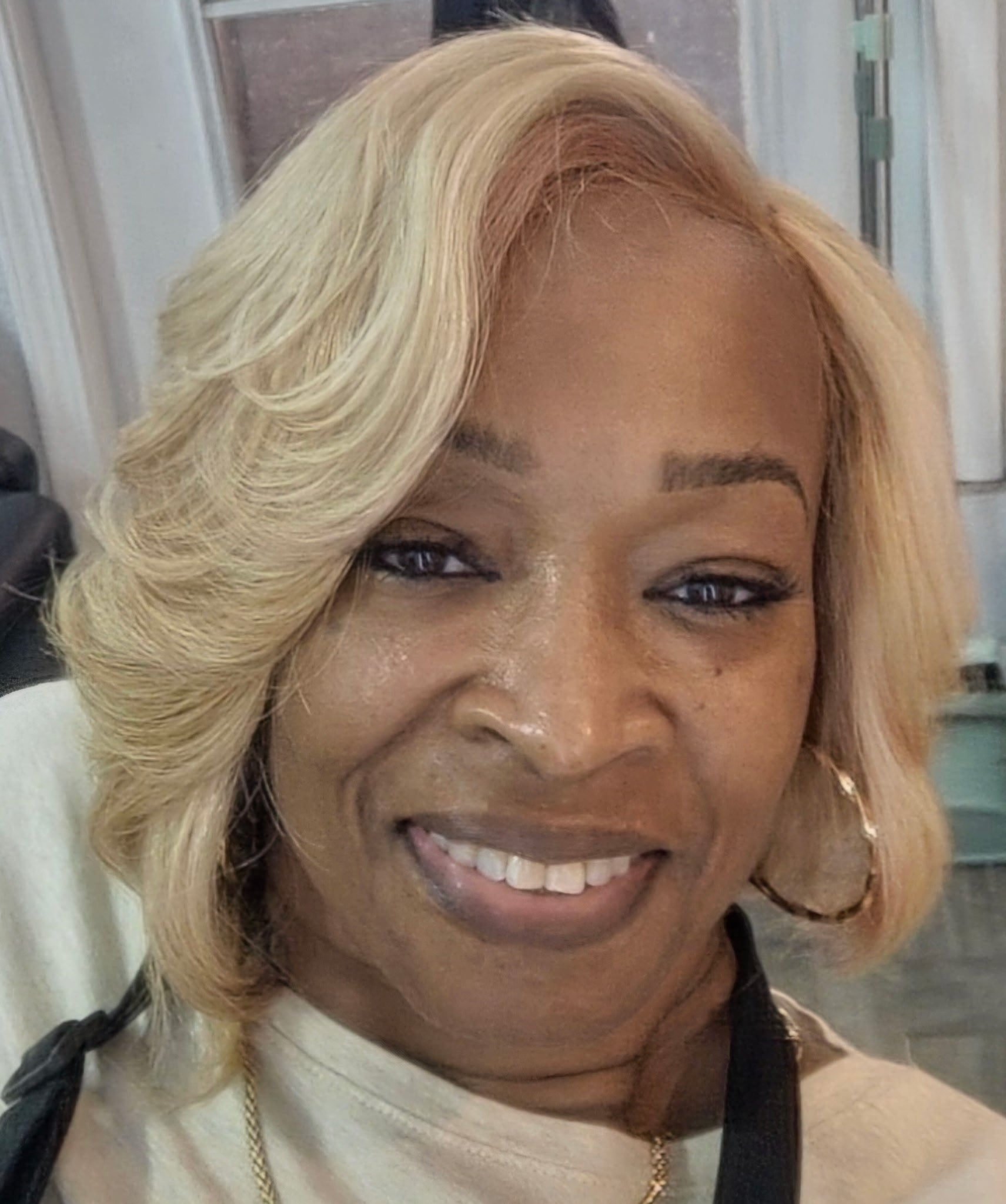 Thee Cut Creataa | Desiree