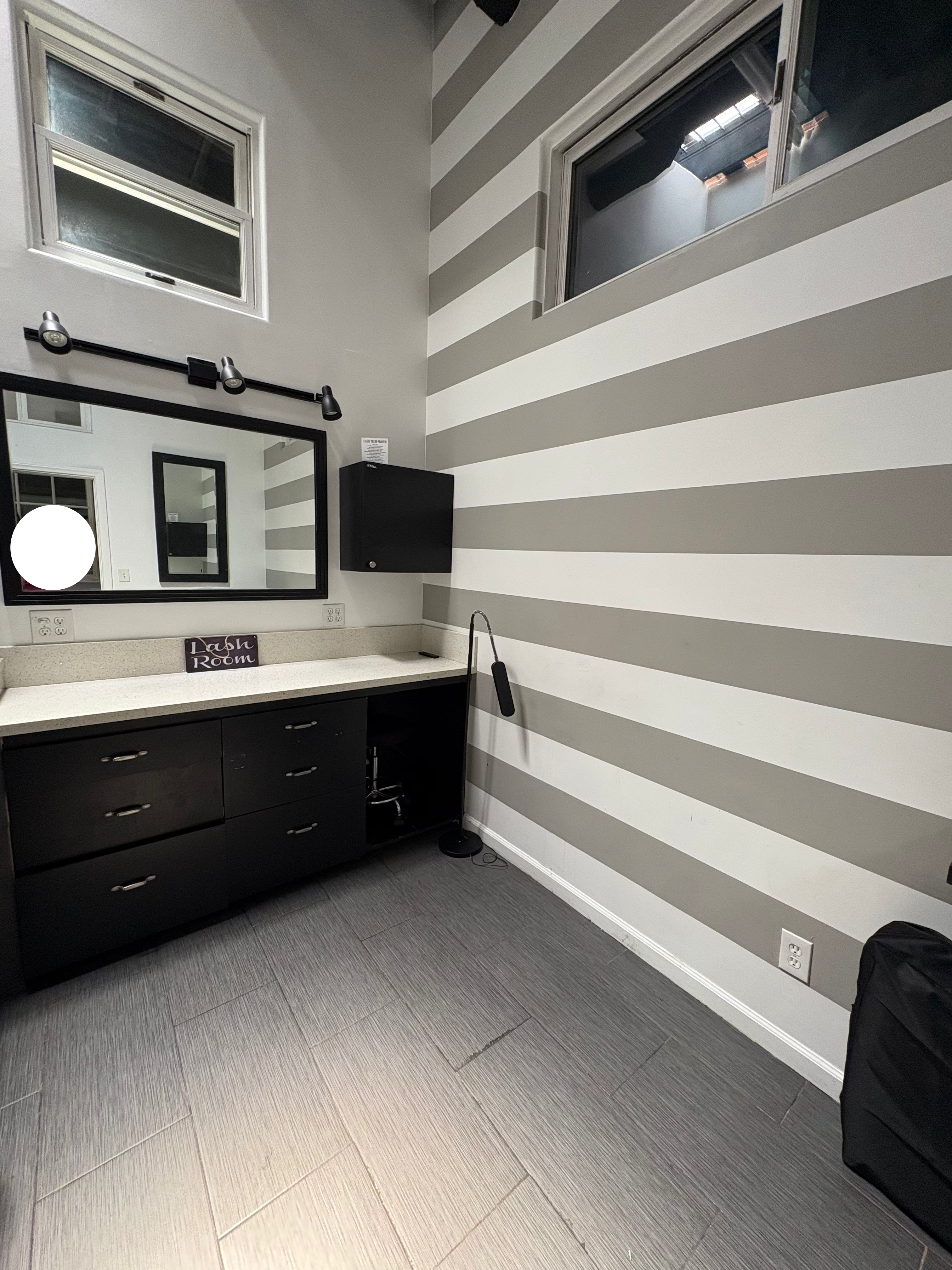 Suite 1050- Private Suite